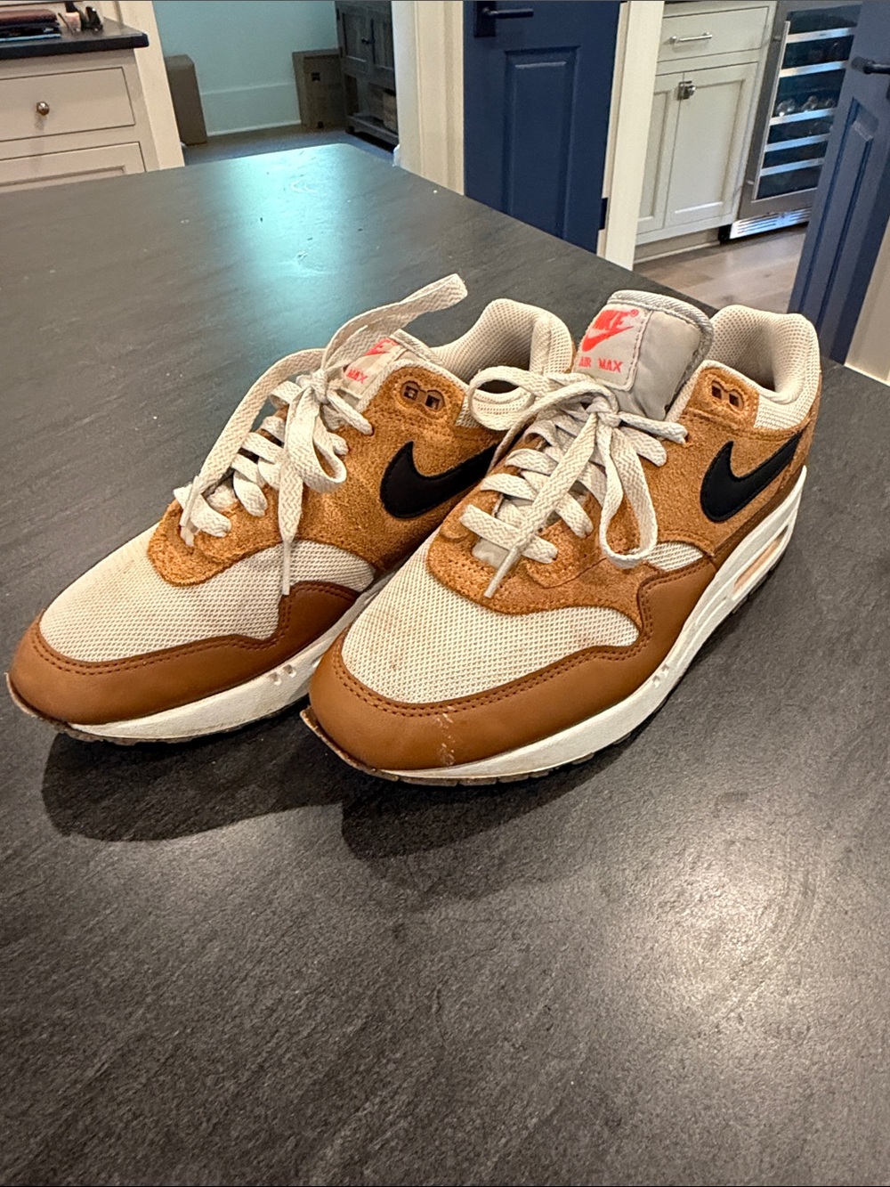 Nike Men's Sneakers in Tan, Brown & Black